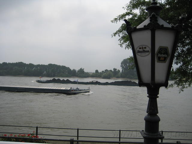 Rees, altijd druk op de Rijn