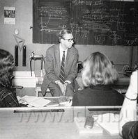 1964 Dus niet Plaisier - Wiskunde, maar Dekker - Natuurkunde