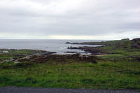 Ierland2005 709 - Malin Head, wandelen met uitzicht over zee