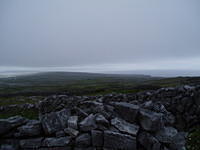 Ierland2005 086 - Inishmore, kaal en bewolkt en donker