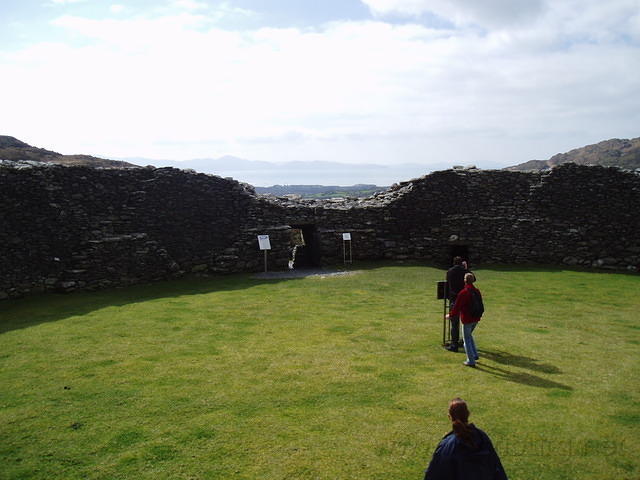 Satigue Fort, richting zee.
