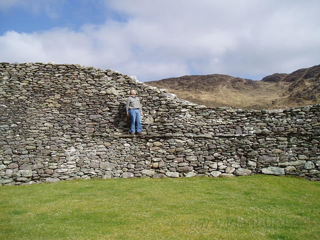 Staigue Fort, Ruurd geniet.