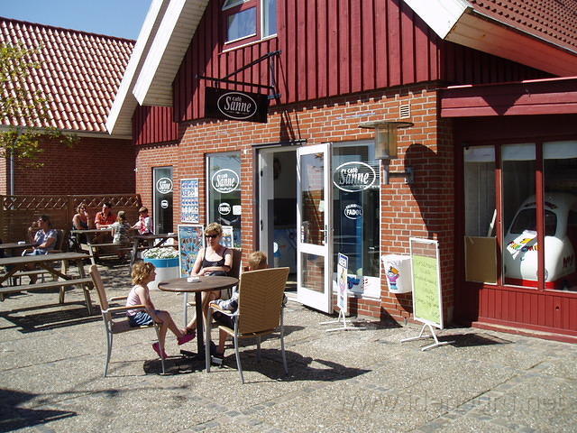 Bork Havn, bij (Cafe) Sanne op bezoek
