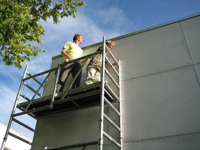 Sanne en Jesper samen boven op de steiger