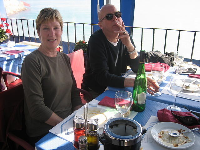 Javea, lunchen naast de visafslag.