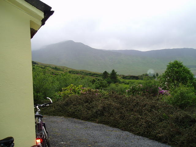 Ierland2005 065 - Leenane, 't wordt wat regenachtig en koud