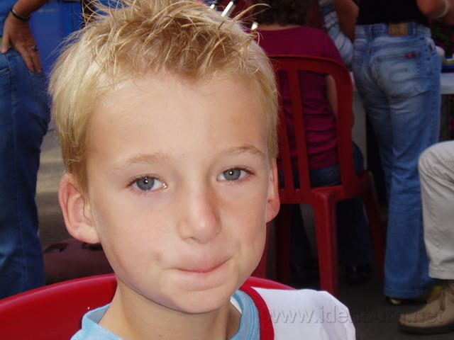 Nu 041.jpg - Moet ik nou alweer op de foto?