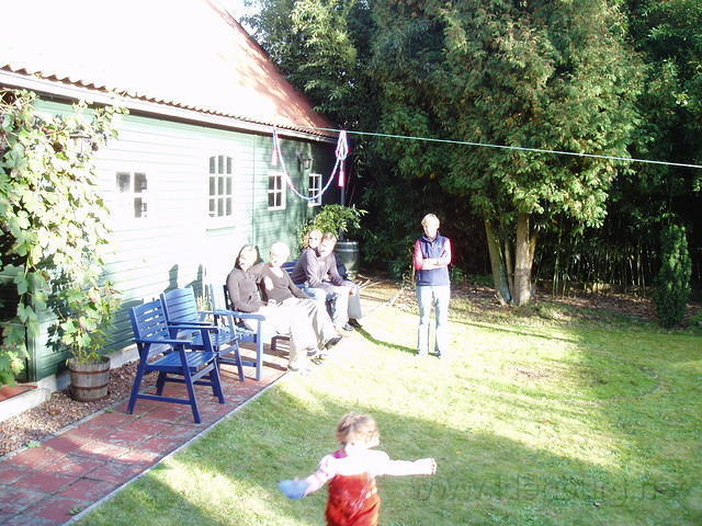 Moeke2005 015
Te zonnig tafereel voor de Olympus m400.