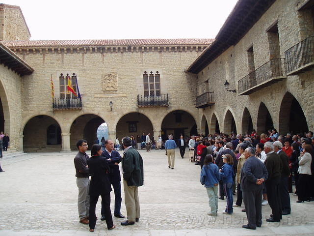 Spanje2004 062
Cantavieja, 't wordt almaar drukker

