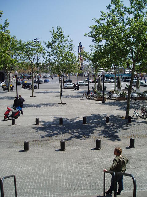 Vlak bij de haven