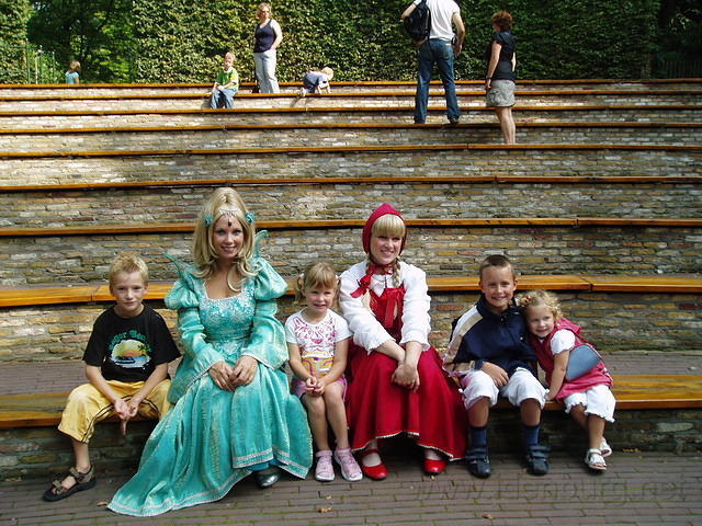 (v.l.n.r) Jesper, Soeraja, Wendy, Roodkapje, Jordy en Demi (door Janet)