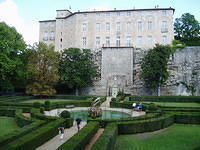 Entrecasteaux - Kasteel en tuin