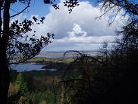 Uitzicht naar Killarney, boven Torq Waterfall.