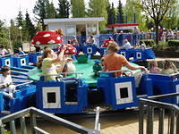 Legoland, Joke (en Demi) in volle vlucht