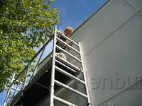 Jesper boven op de steiger