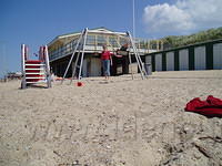 Domburg - Het strand, Demi schommelt