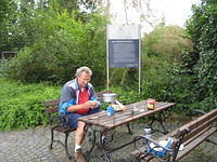 Knudenburg, Ruurd zet thee