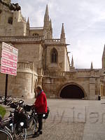Spanje2004 001 - Burgos, we gaan ontbijten

