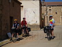 Spanje2004 022 - Caltojar, met Picasso muur. Nr 1.