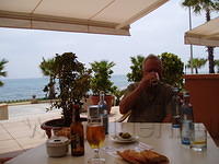 Spanje2004 025
Sitges, uitrusten op zondag
