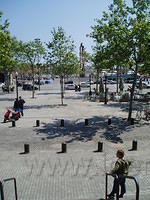 Vlak bij de haven