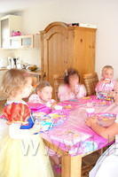 Demi_Princes_Party_0004_9-8-2007 1-19-45 PM.jpg