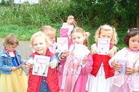 Demi_Princes_Party_0029_9-8-2007 3-01-41 PM.JPG