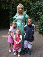 Soeraja, Wendy, Demi en Jordi (door Monique)